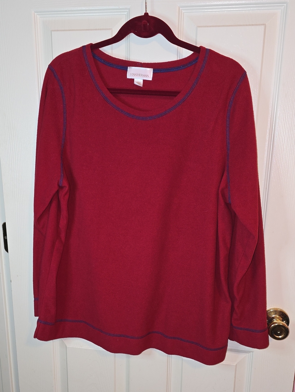 Stan Herman Women's Red Long-Sleeve Crewneck Top